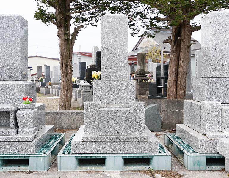 和型墓石 茨城産 稲田石